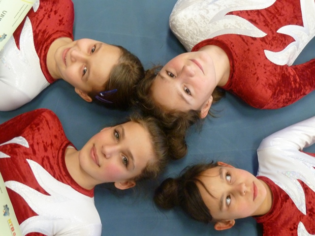 Das Dielmisser Kleeblatt mit Aljona, Chantal, Joline und Juliette.jpg